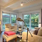 Holiday home Idyllisches-ambiente-am-suedstrand-links *