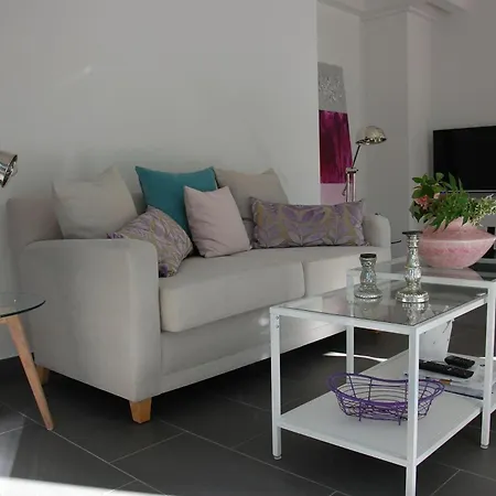 בית נופש Idyllisches-ambiente-am-suedstrand-links