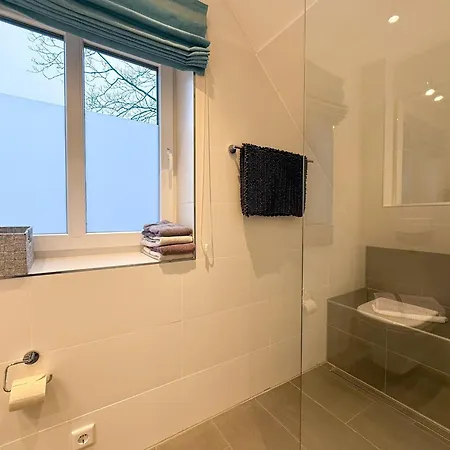 Idyllisches-ambiente-am-suedstrand-links Tatil Evi Wyk auf Föhr