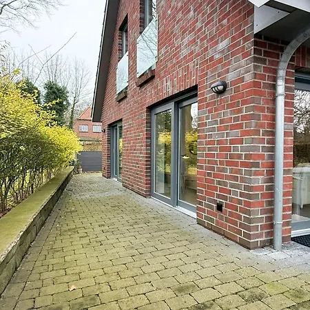 Idyllisches-ambiente-am-suedstrand-links Tatil Evi Wyk auf Föhr